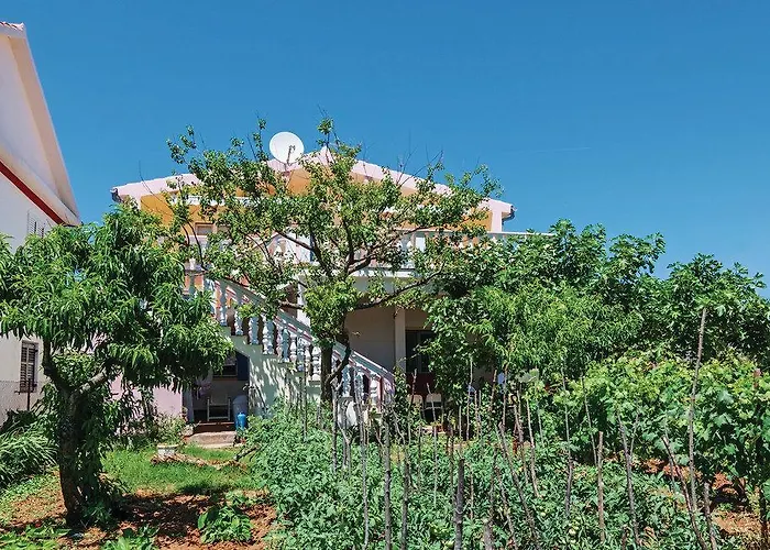 Lägenhet Zz Posedarje